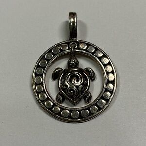 ATI Sterling Silver Dangling Turtle 🐢 Pendant. 1.25 inches long